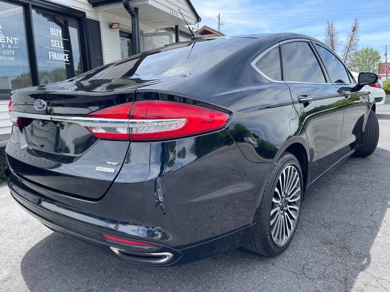 2017 Ford Fusion SE