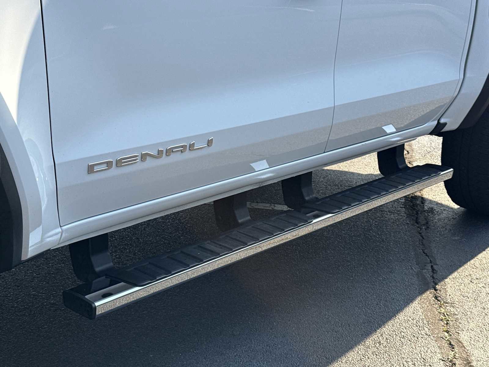 2023 GMC Canyon Denali