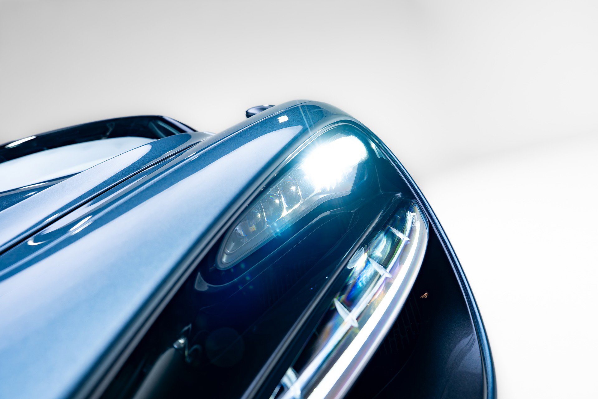 Used 2020 McLaren 720S Luxury photo 13