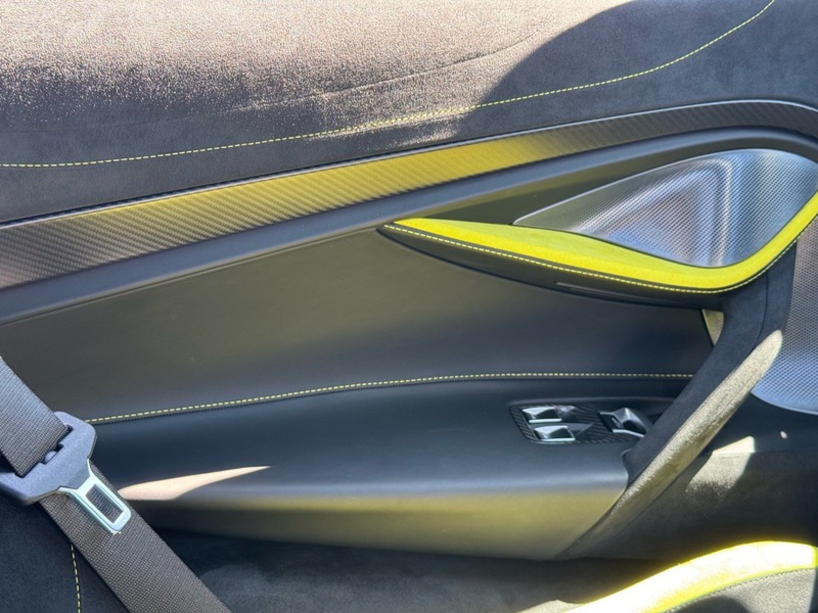 Used 2024 McLaren 750S photo 25
