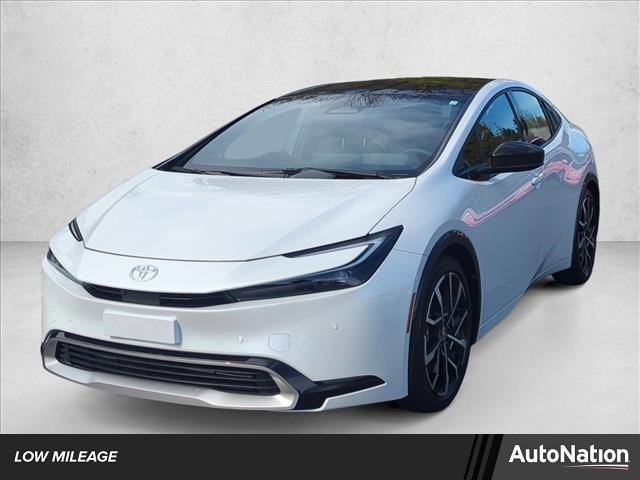 2025 Toyota Prius Plug-In Hybrid