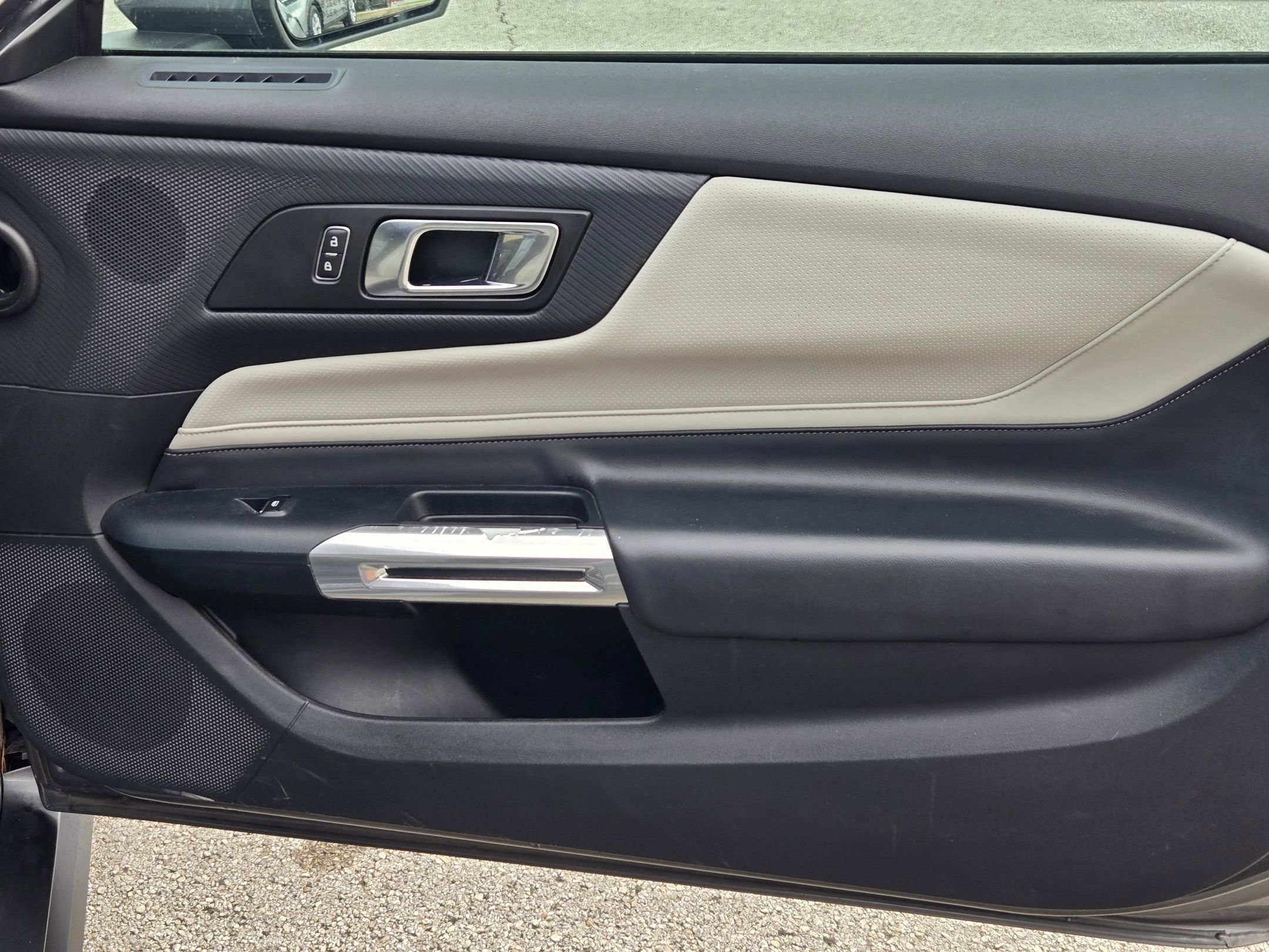 2024 Ford Mustang Premium