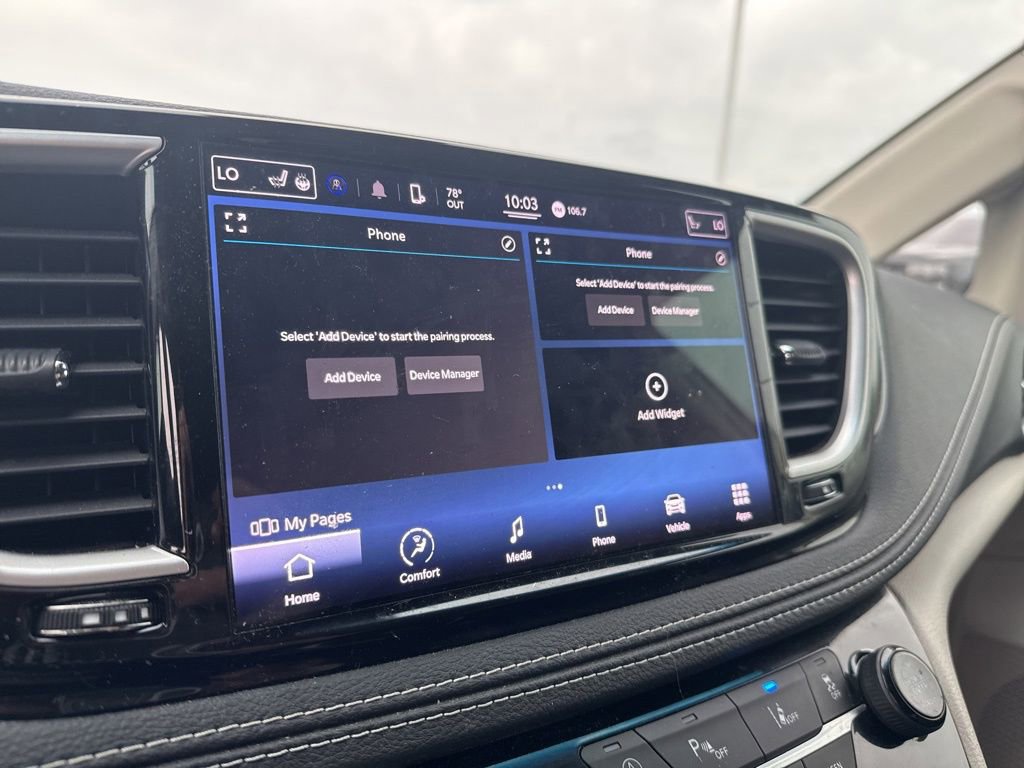 2022 Chrysler Pacifica Touring-L