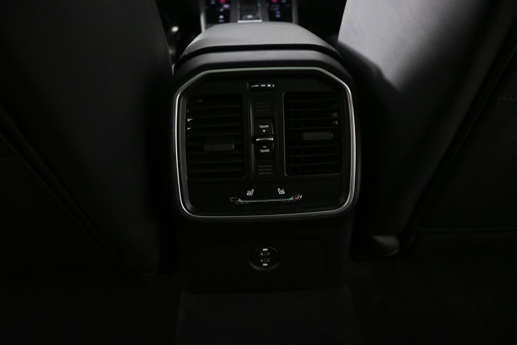 2024 Porsche Macan S