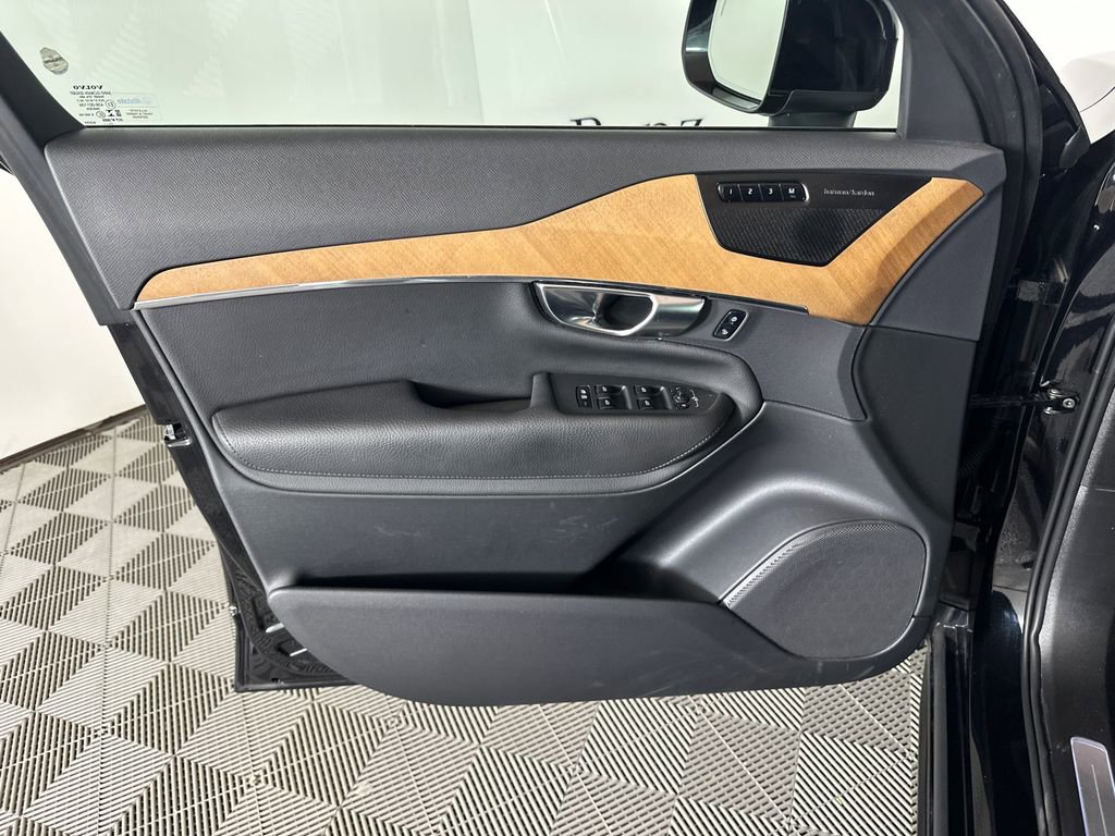 2022 Volvo Xc90 T8 Inscription Expression