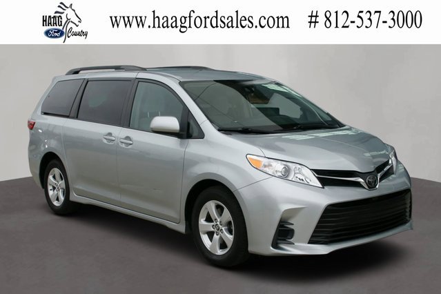 2019 Toyota Sienna LE