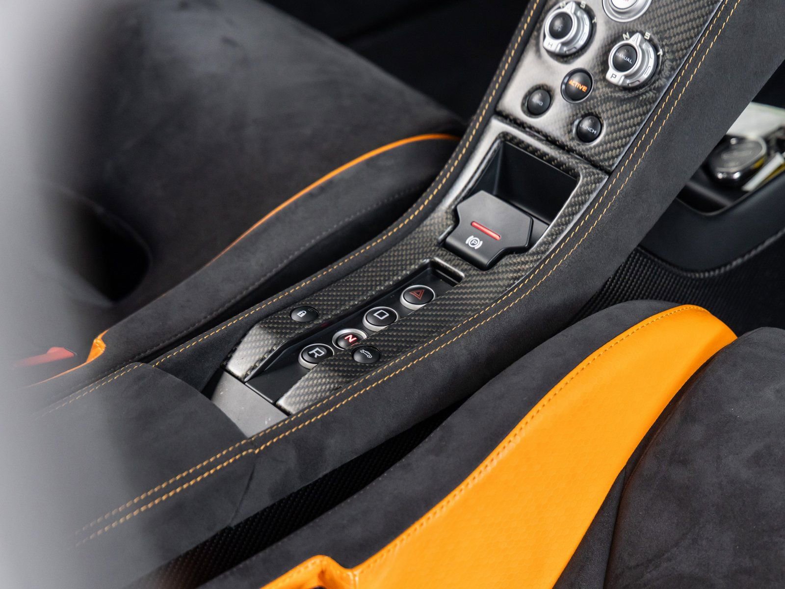 Used 2016 McLaren 675LT Coupe photo 37