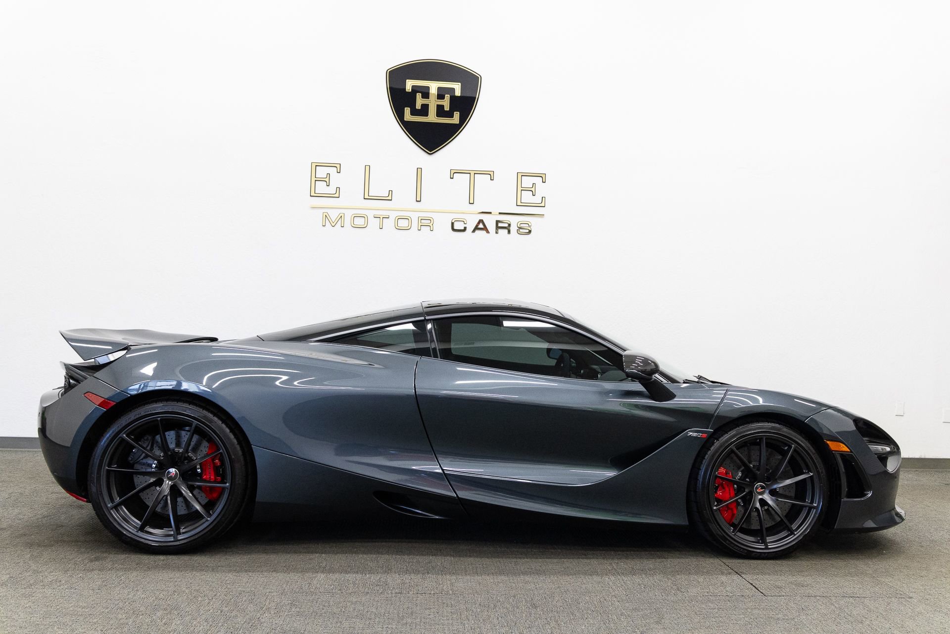 Used 2018 McLaren 720S Performance photo 8