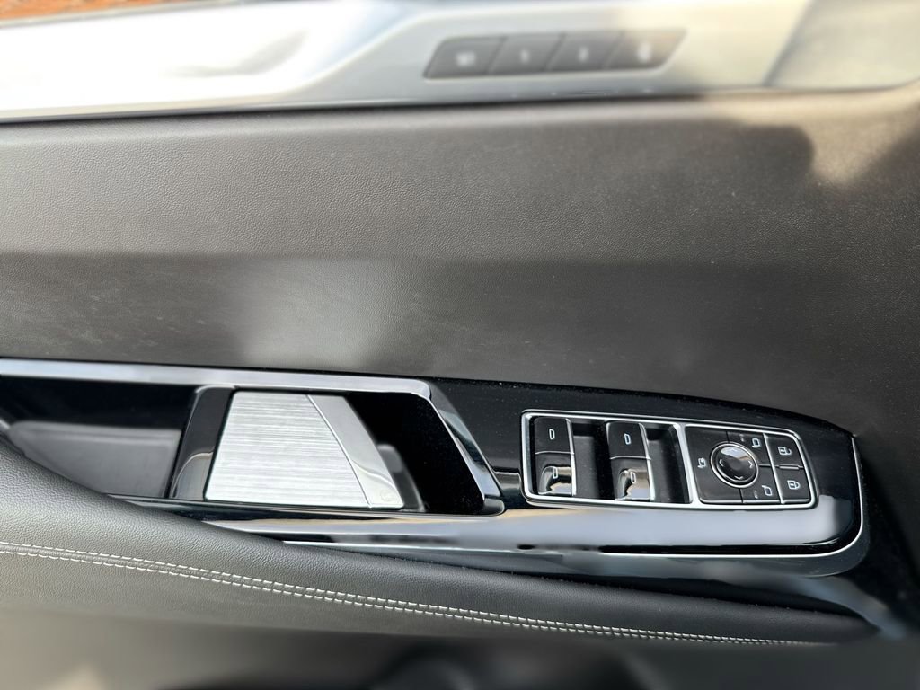 2025 Cadillac Escalade Premium Luxury Platinum