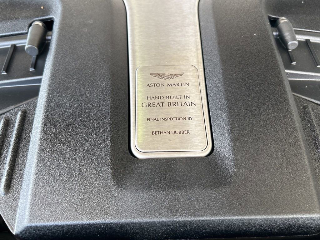 2023 Aston Martin DBX