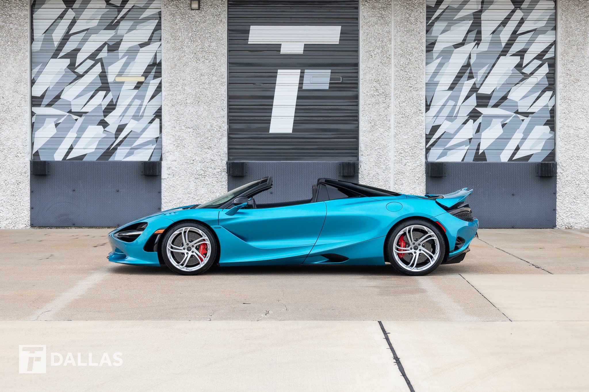 Used 2025 McLaren 750S Spider photo 7