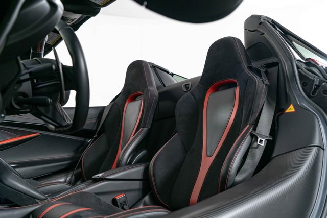 Used 2021 McLaren 720S Performance photo 15