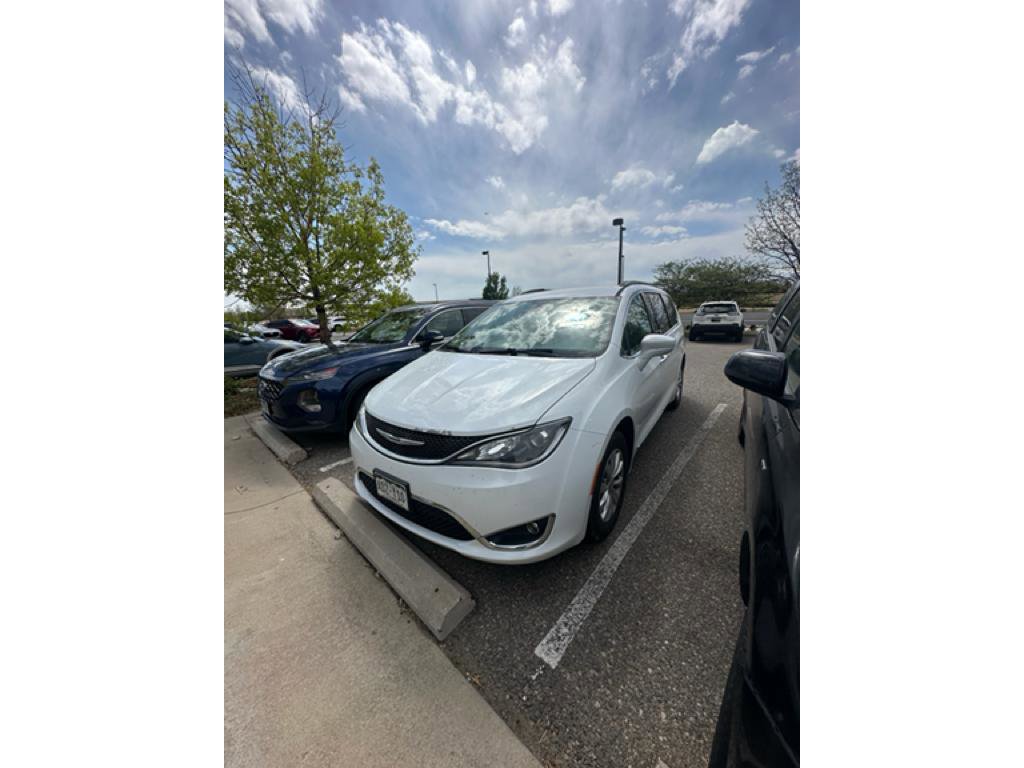 Used 2017 Chrysler Pacifica Touring-L