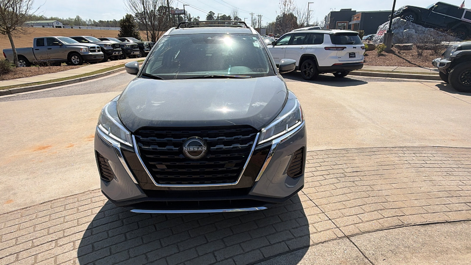 2024 Nissan Kicks SV