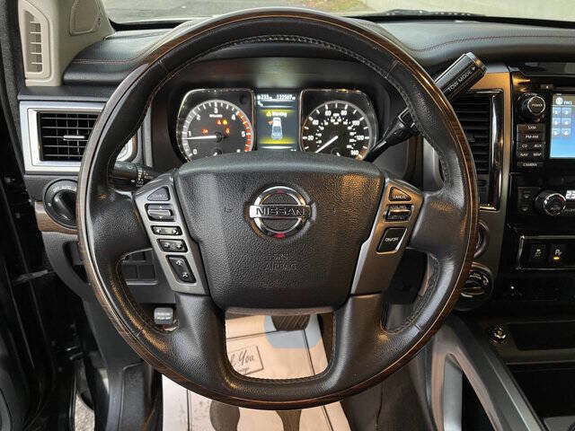 2017 Nissan Titan Platinum Reserve