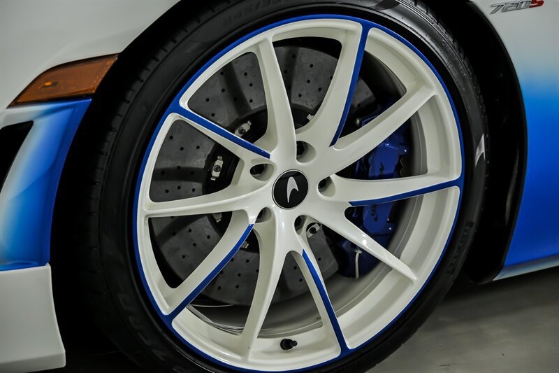 Used 2021 McLaren 720S Spider photo 18
