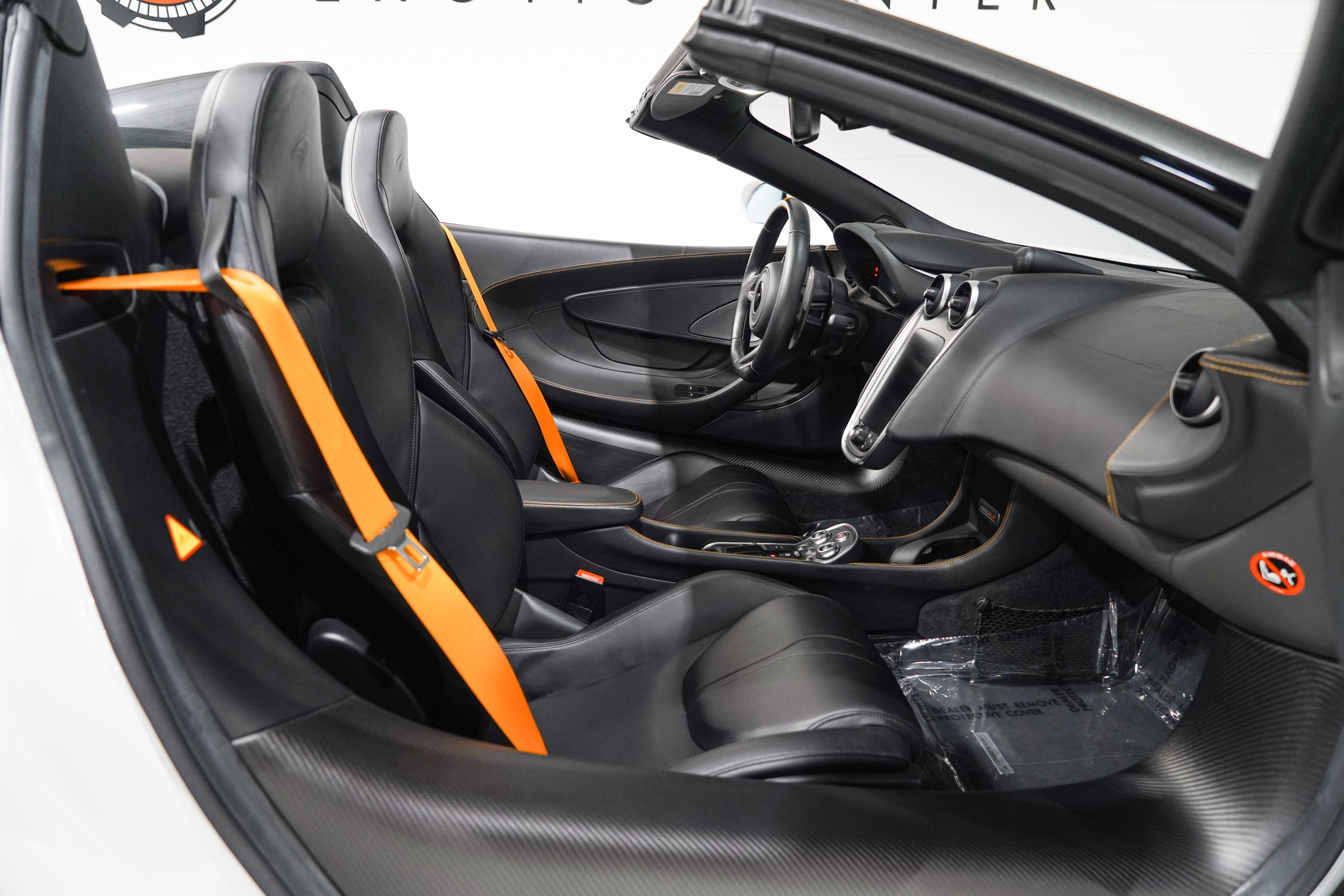 Used 2020 McLaren 600LT Spider photo 16