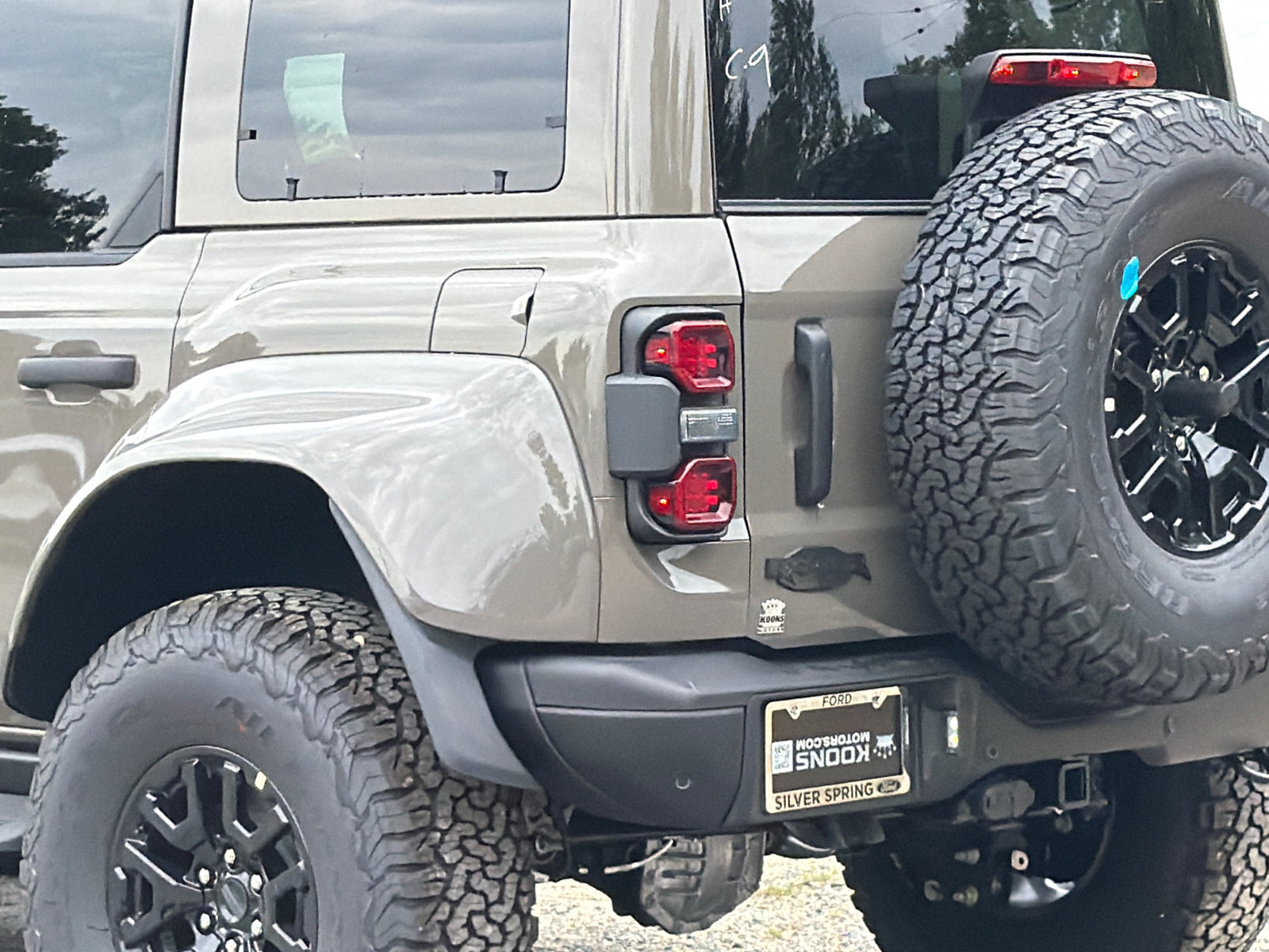 Photo 8