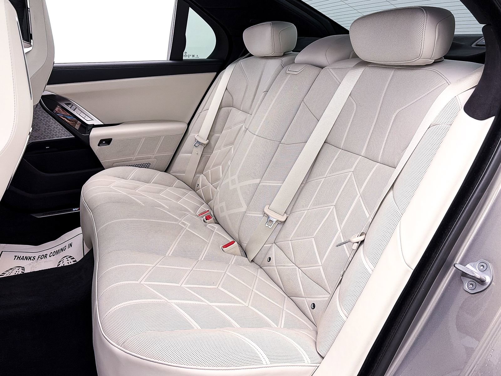 2024 BMW 760i xDrive