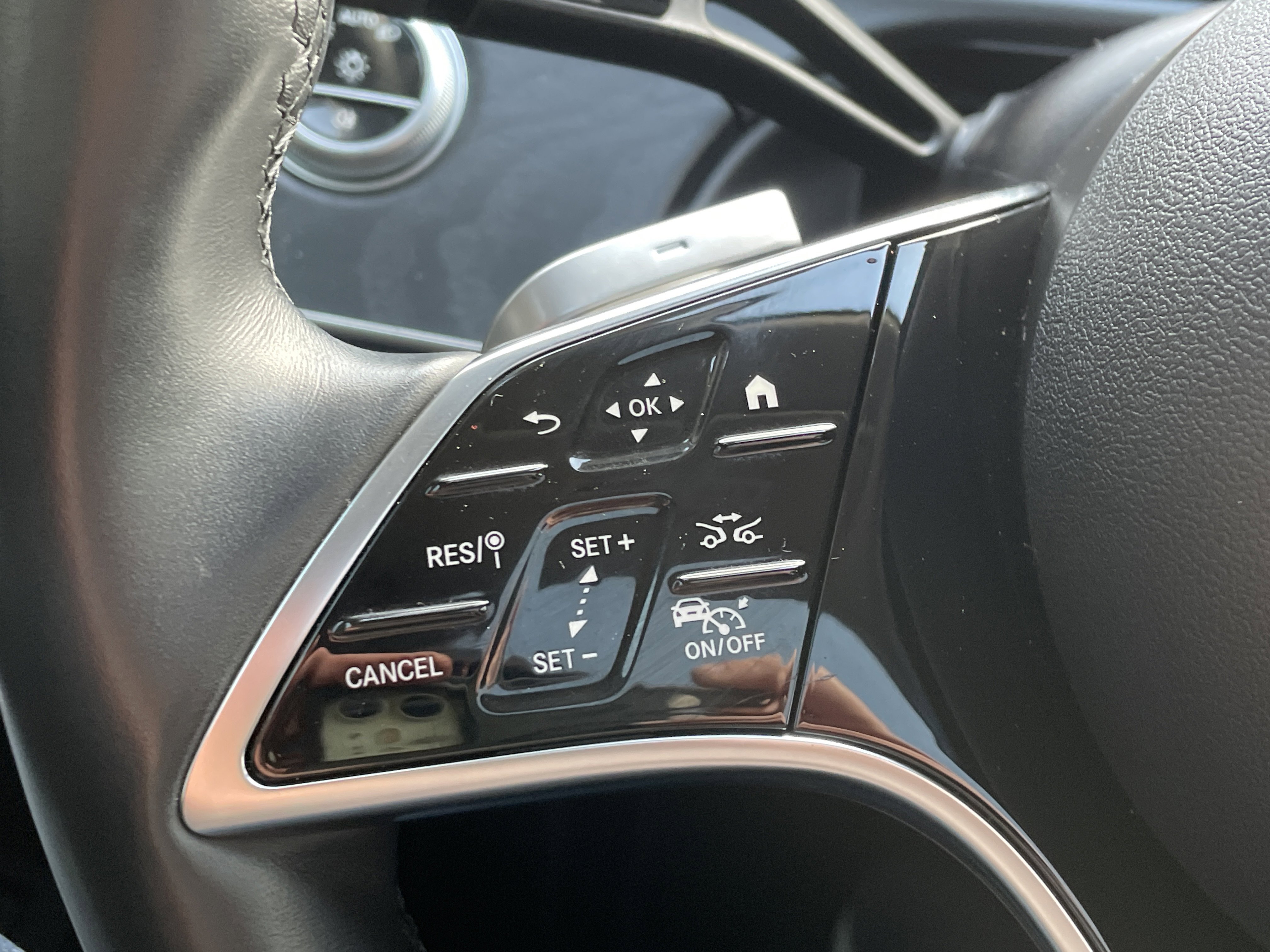 2025 Mercedes-Benz E 450 4MATIC Sedan