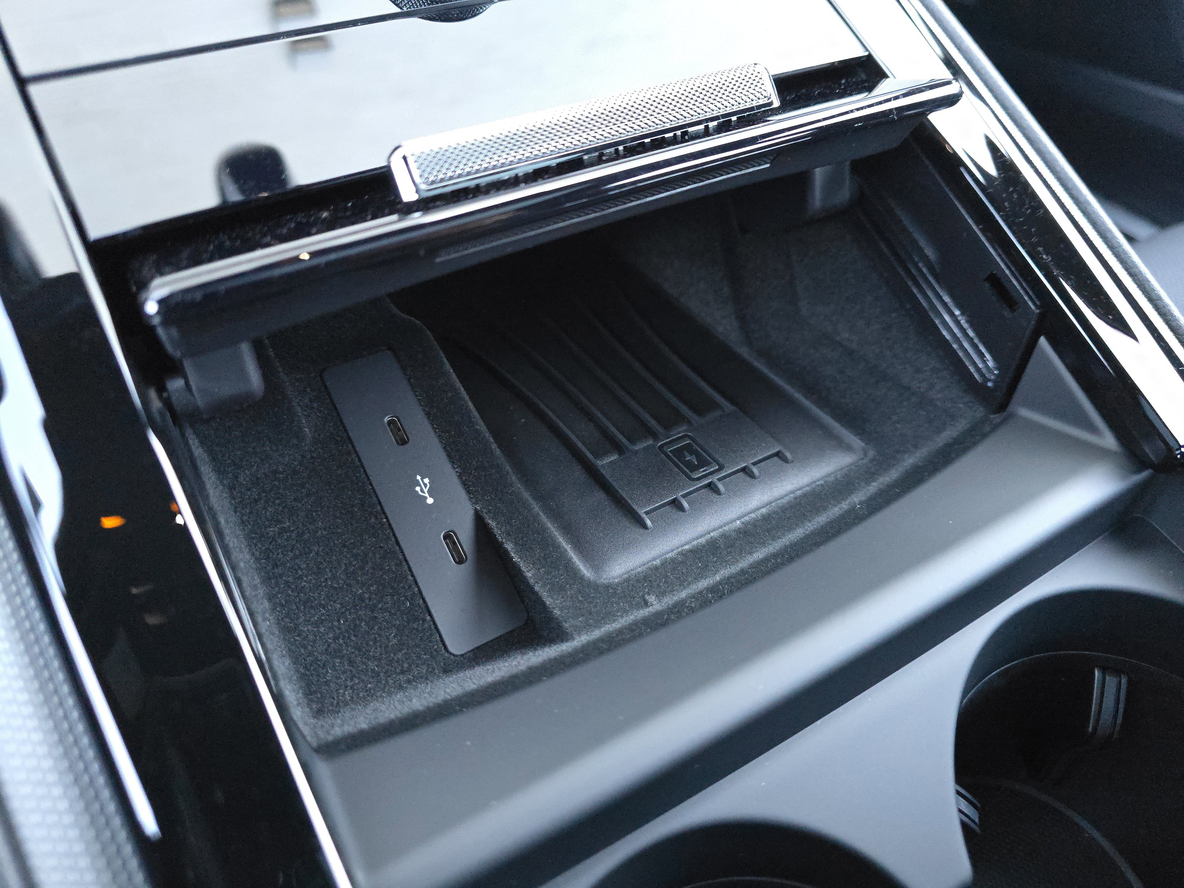 2026 Porsche Panamera 4