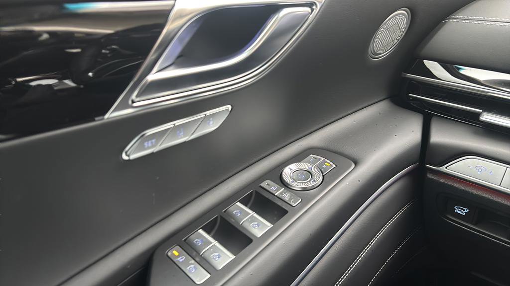 2026 Genesis Gv80 2.5T