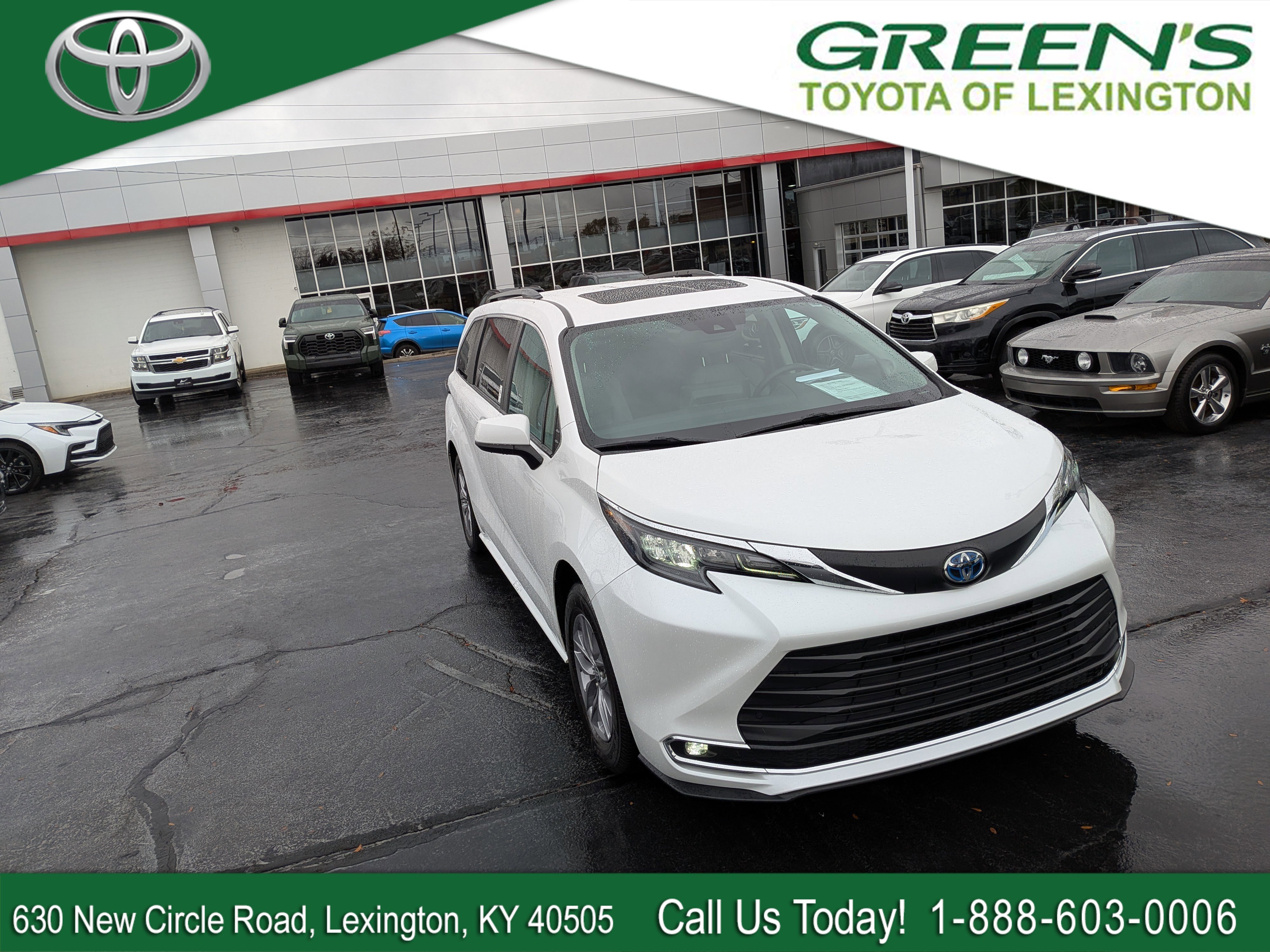 2024 Toyota Sienna XLE