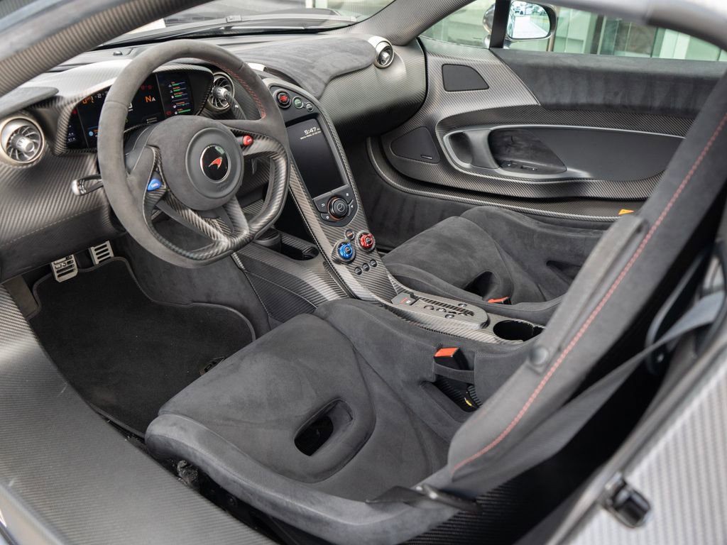 Used 2015 McLaren P1 photo 6