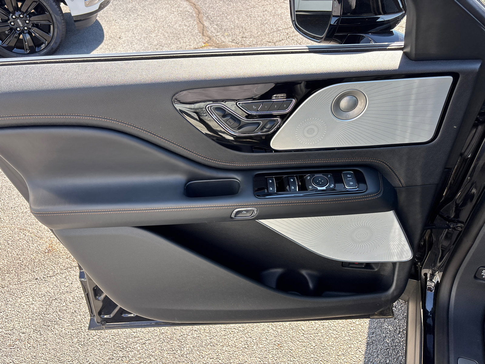 2025 Lincoln Aviator Black Label