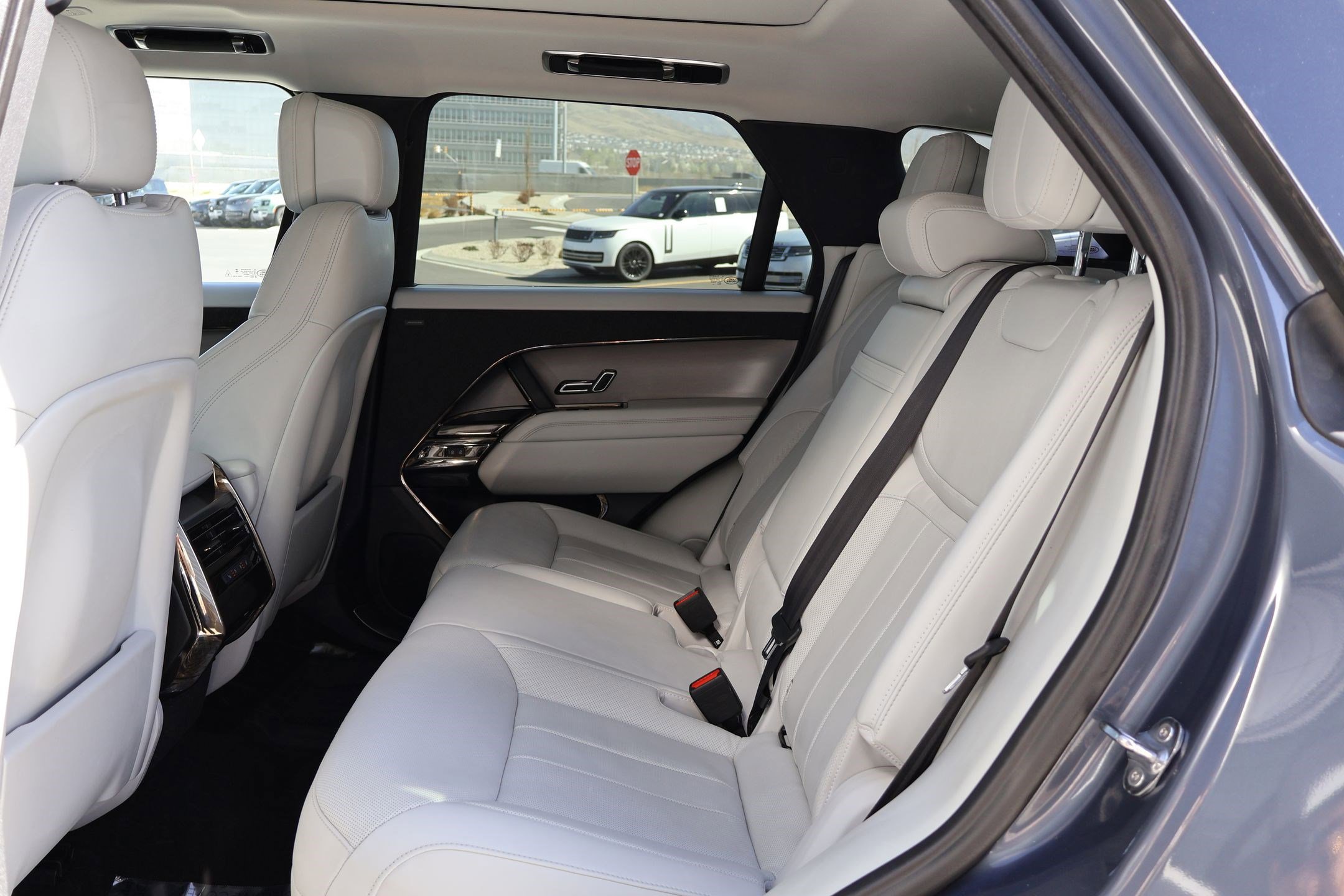 2023 Land Rover Range Rover Sport SE