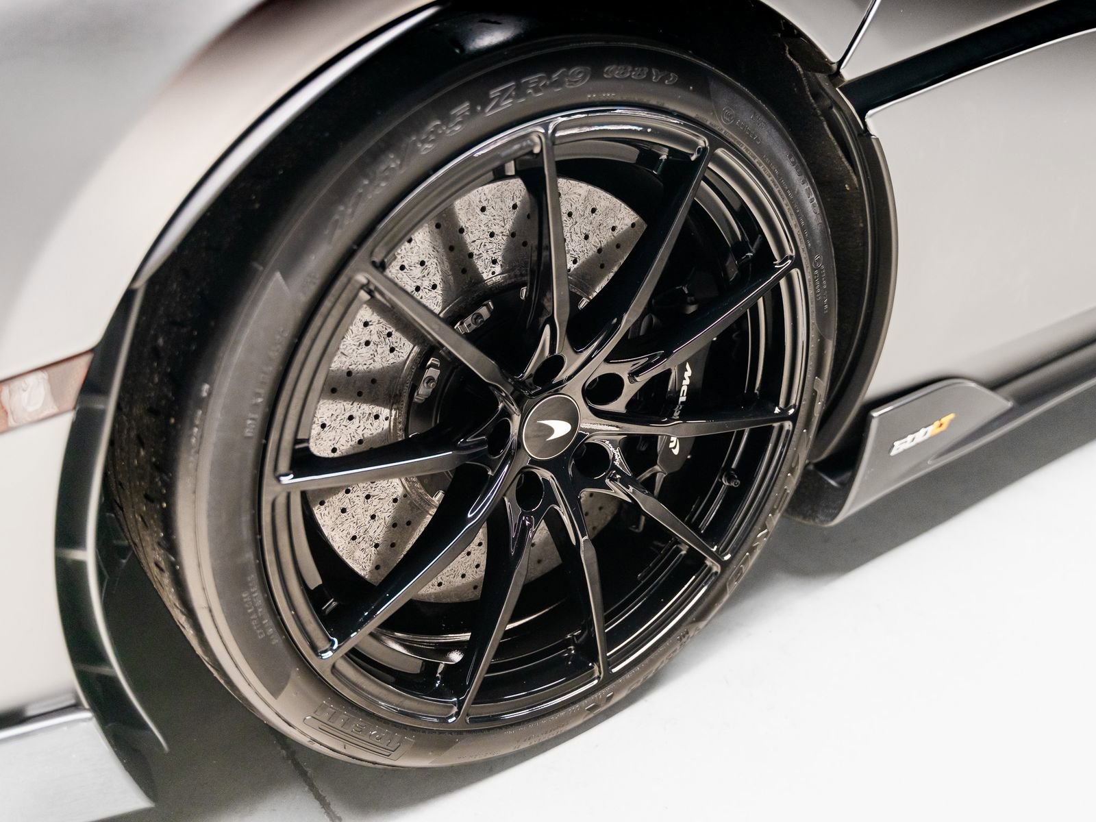 Used 2019 McLaren 600LT photo 23