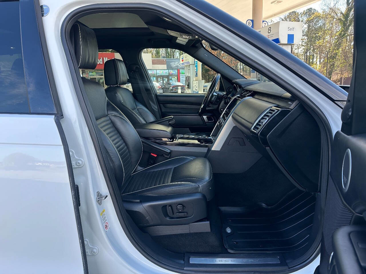 2017 Land Rover Discovery HSE Luxury