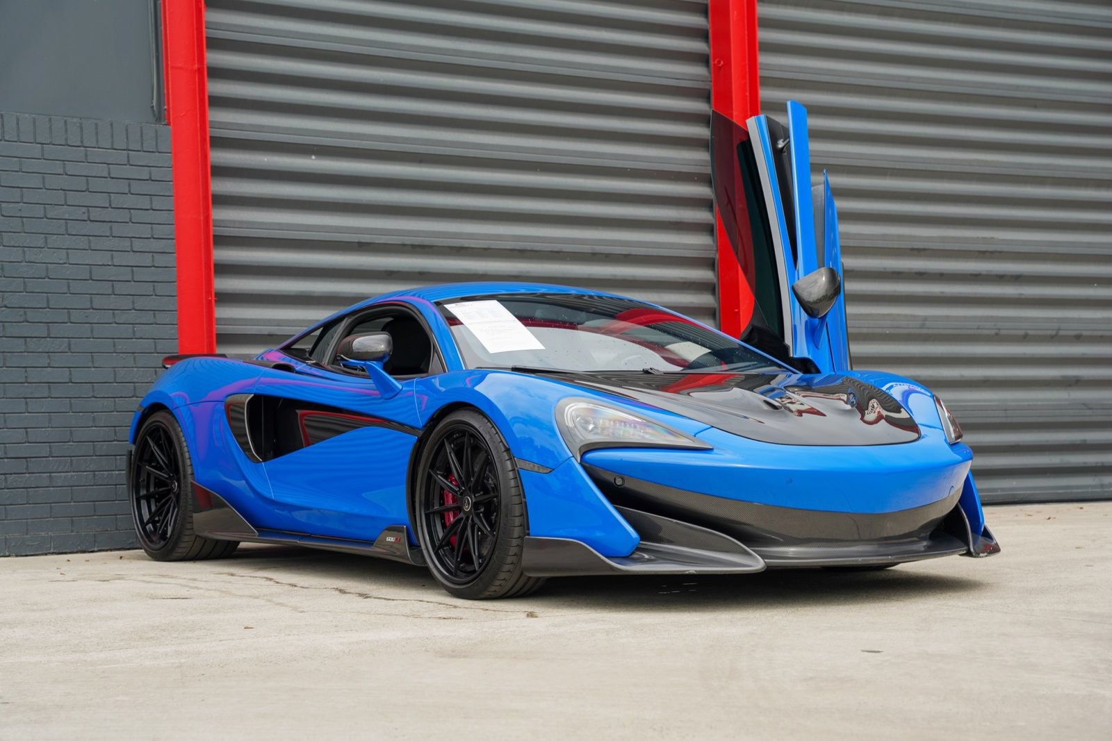 Used 2019 McLaren 600LT photo 12