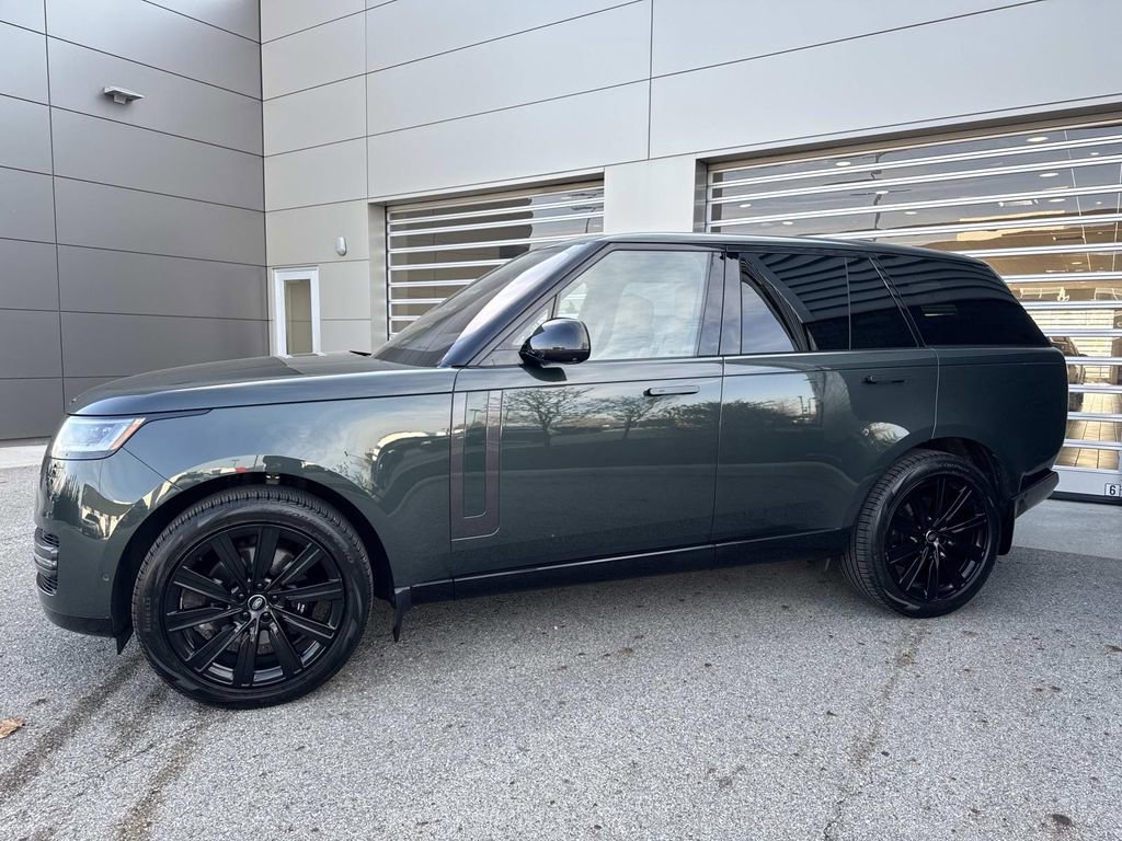 2023 Land Rover Range Rover SE