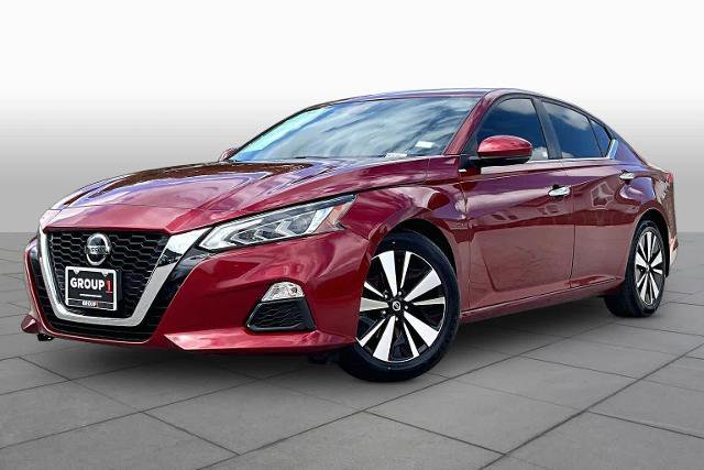 Certified 2022 Nissan Altima 2.5 SV w/ SV Premium Package