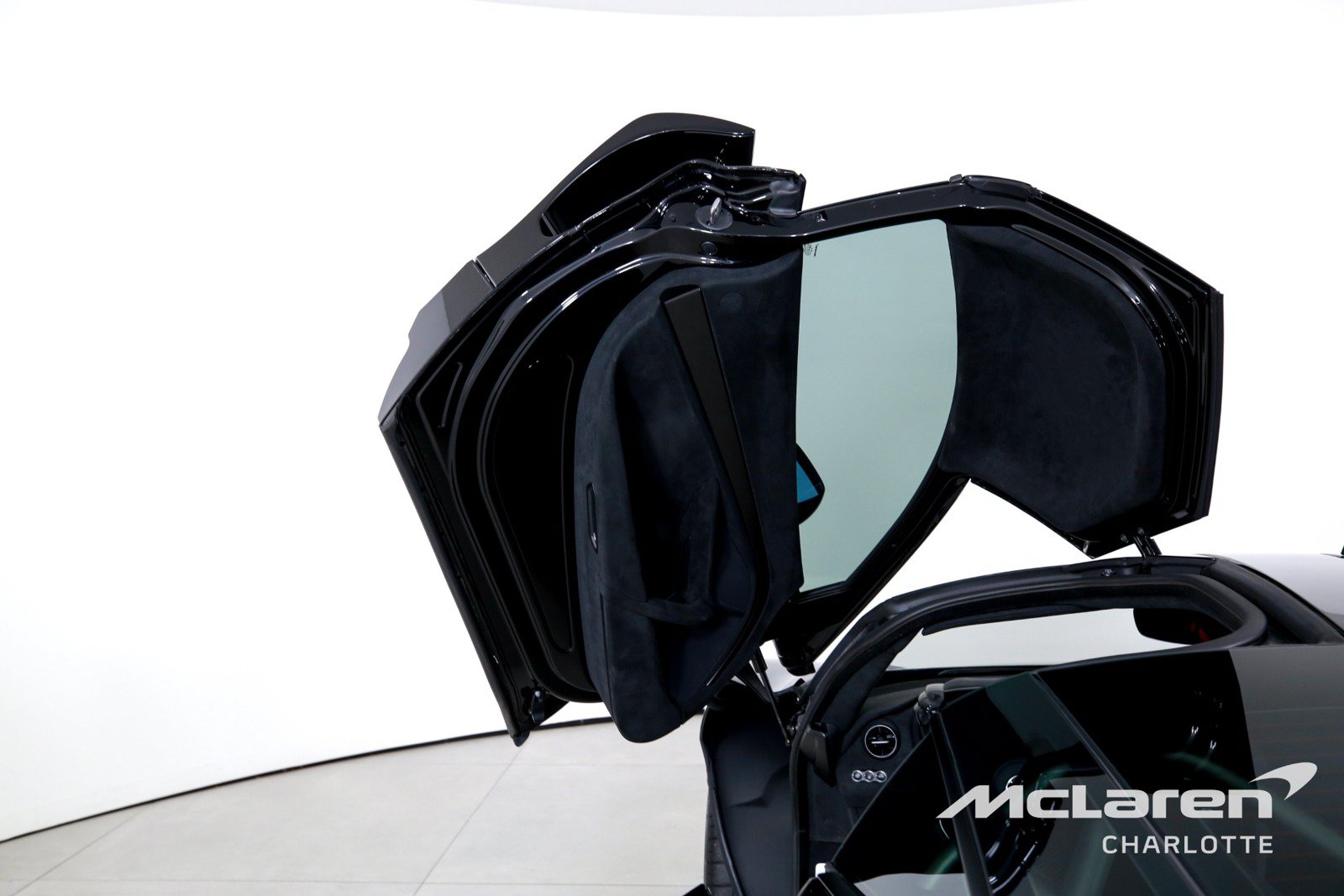 Used 2024 McLaren 750S photo 11