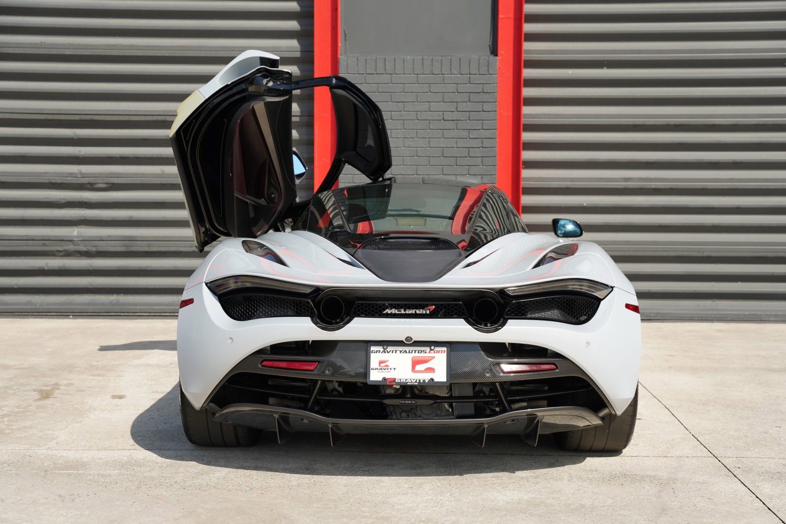 Used 2018 McLaren 720S photo 13