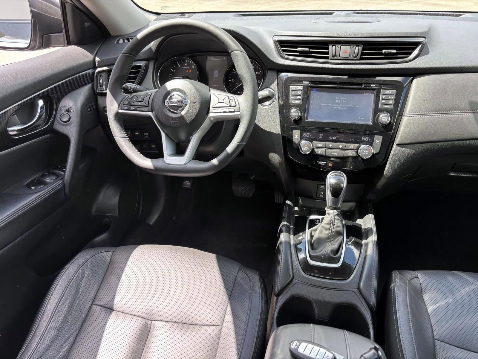 2017 Nissan Rogue SL