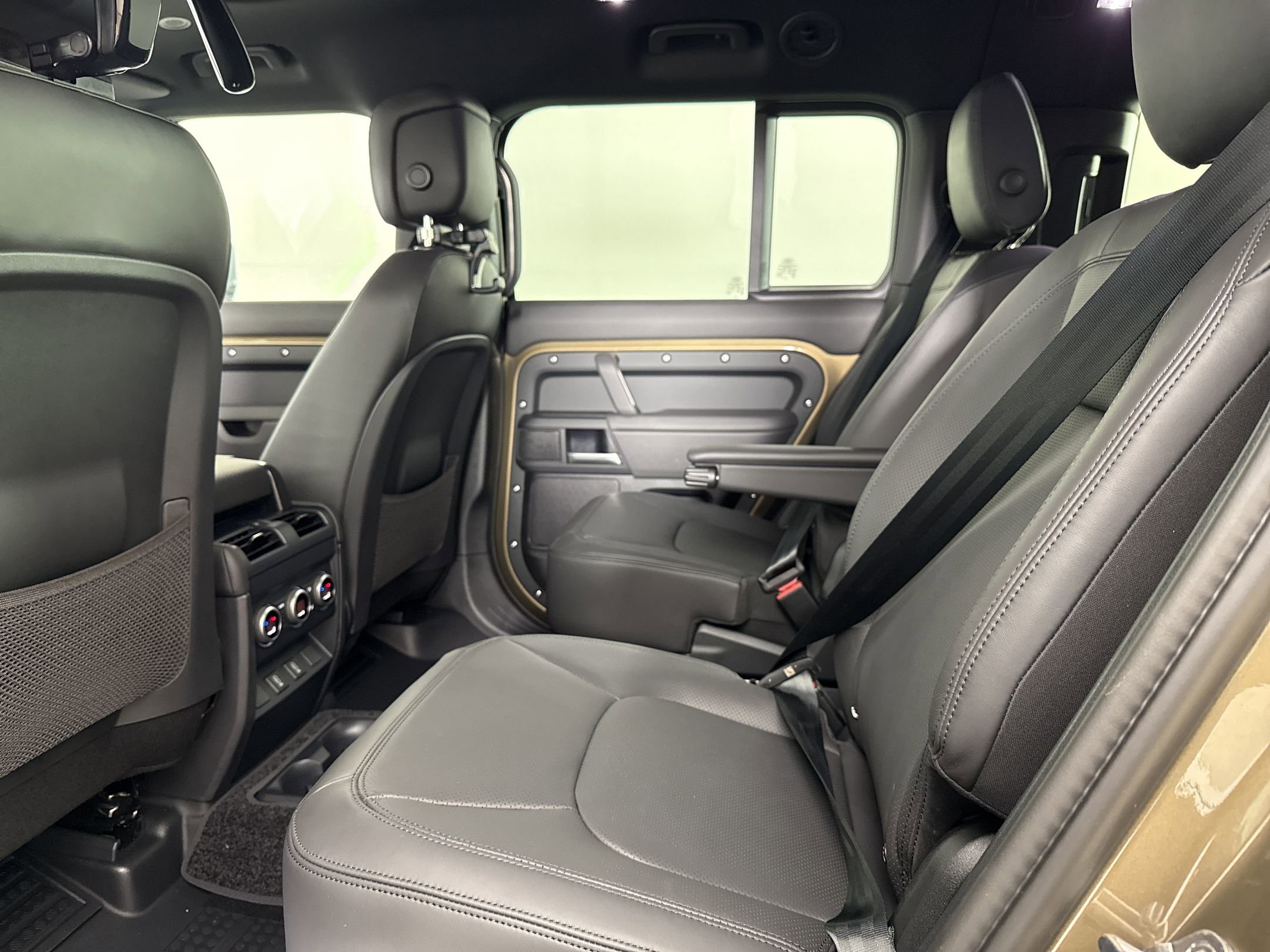 2026 Land Rover Defender 130 S