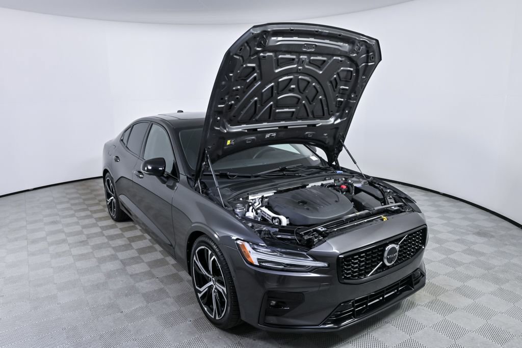 2025 Volvo S60 B5 Plus