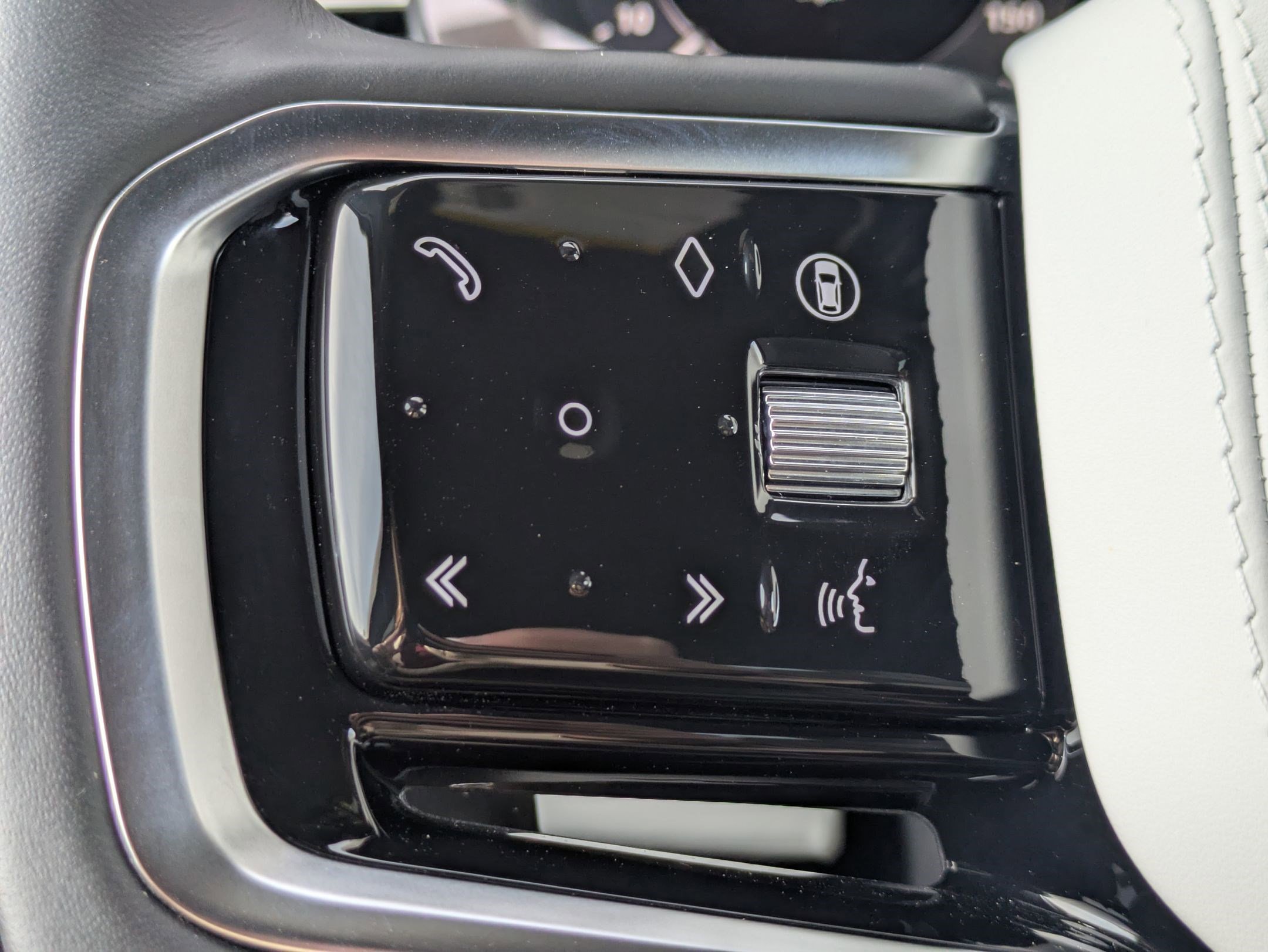 2025 Land Rover Range Rover Sport S