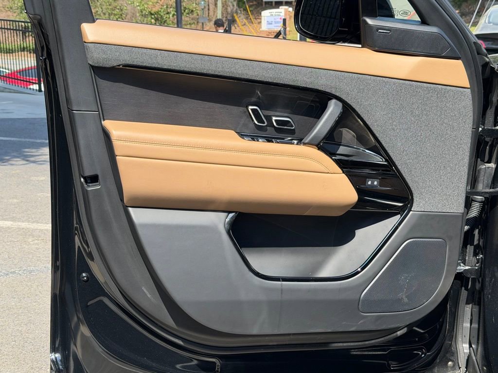 2023 Land Rover Range Rover Sport SE