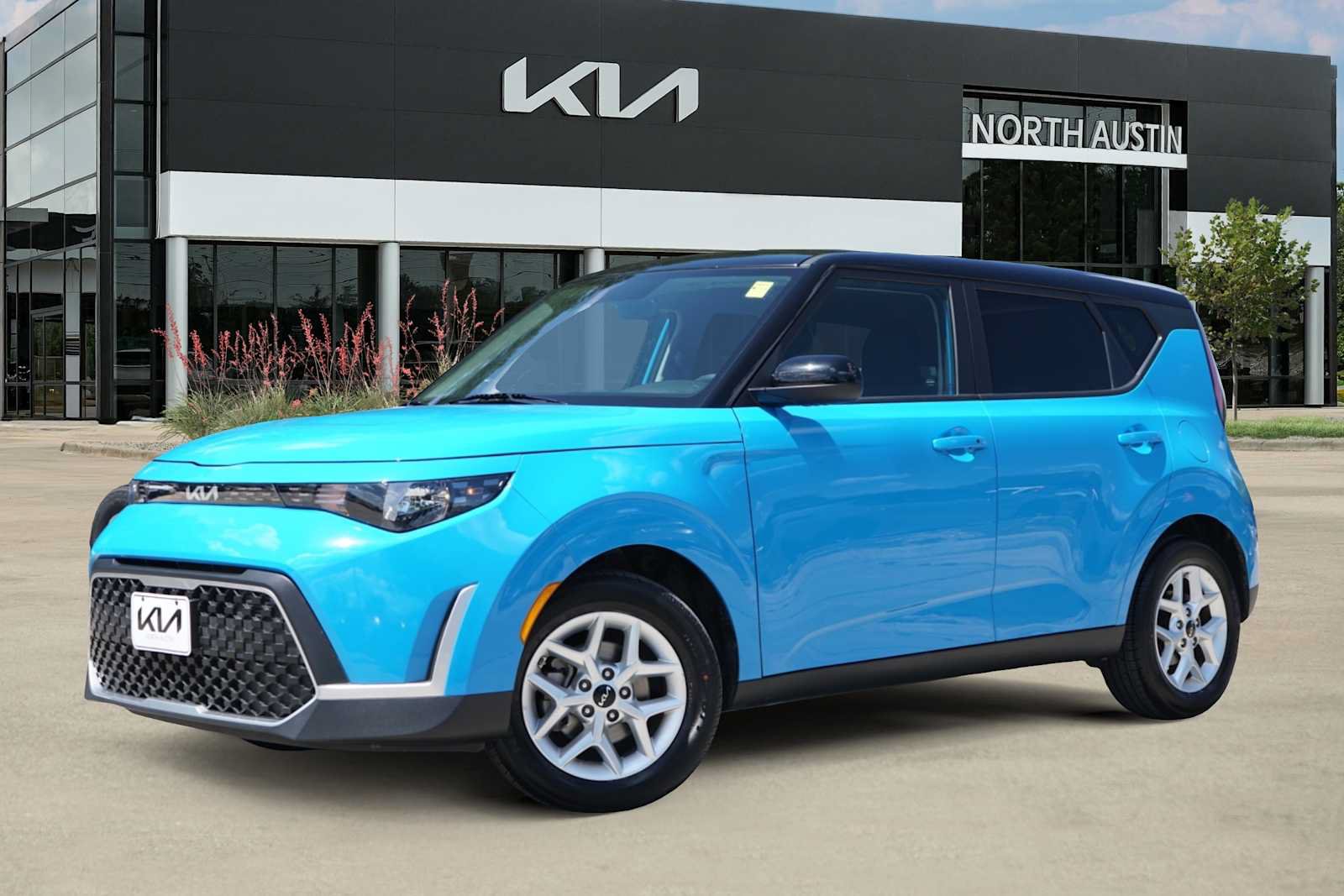 Certified 2025 Kia Soul S