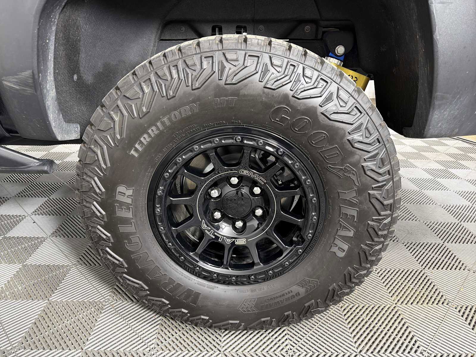 2024 GMC Canyon AT4X