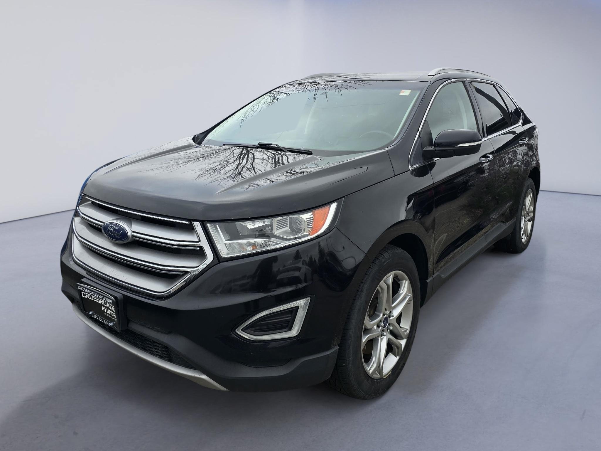 Used 2016 Ford Edge Titanium w/ Technology Package