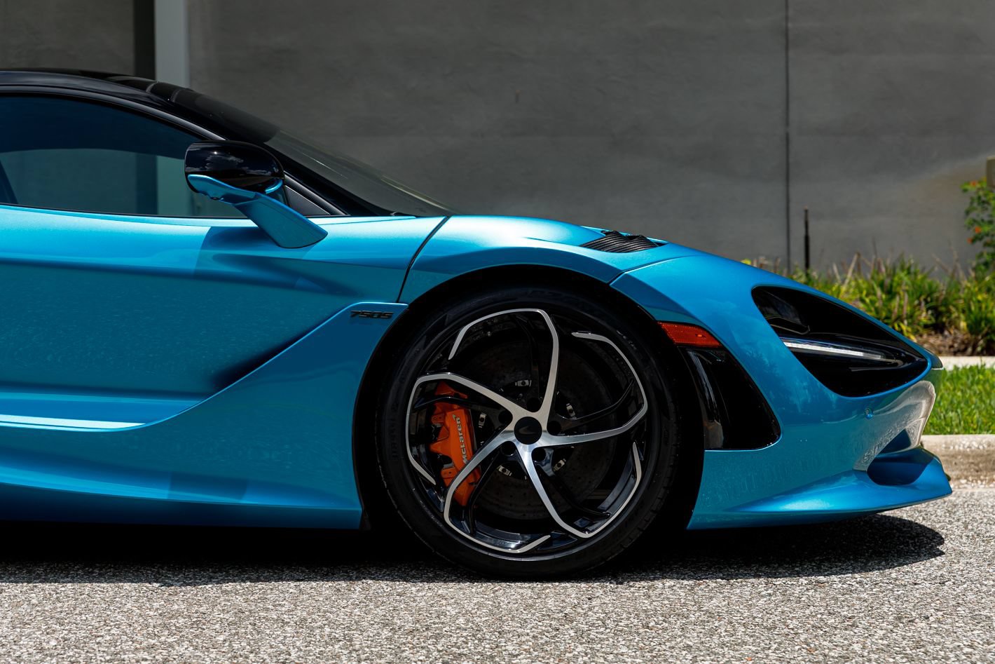 Used 2025 McLaren 750S photo 14
