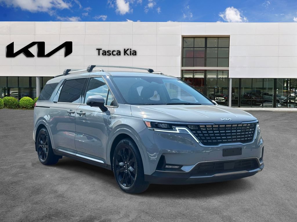 Used 2024 Kia Carnival SX