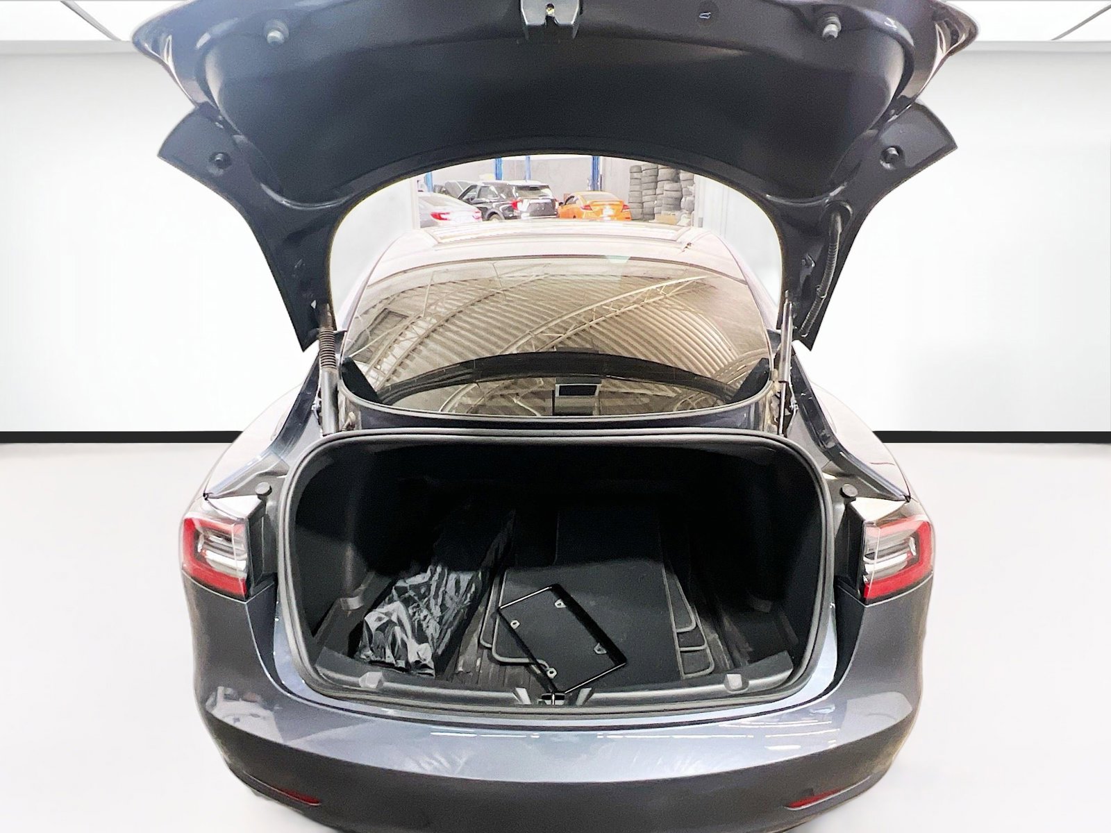 2023 Tesla Model 3 Performance