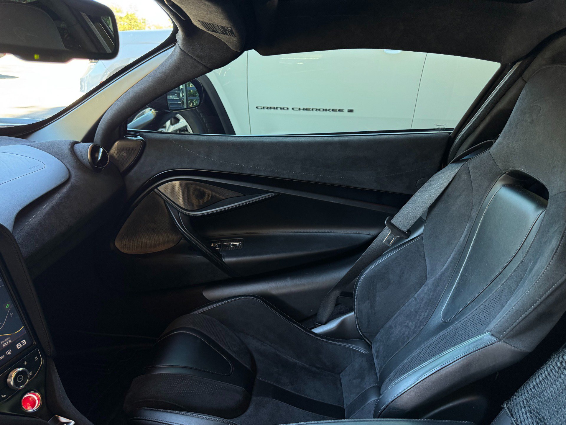 Used 2019 McLaren 720S Performance photo 22