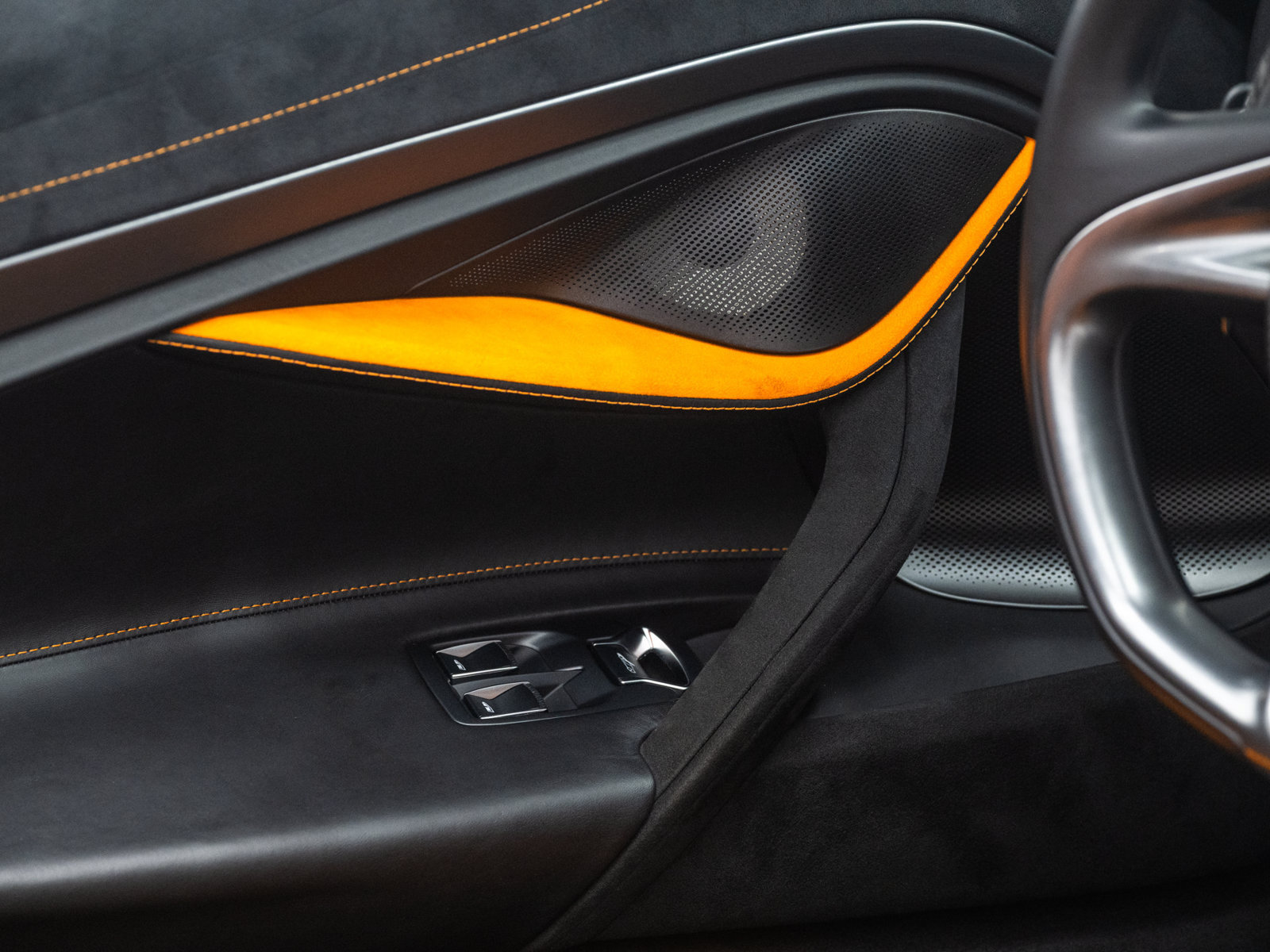 Used 2024 McLaren 750S Spider photo 40